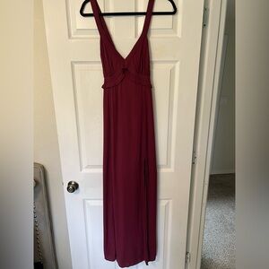 Forever21 | Burgundy Sleeveless Maxi Dress